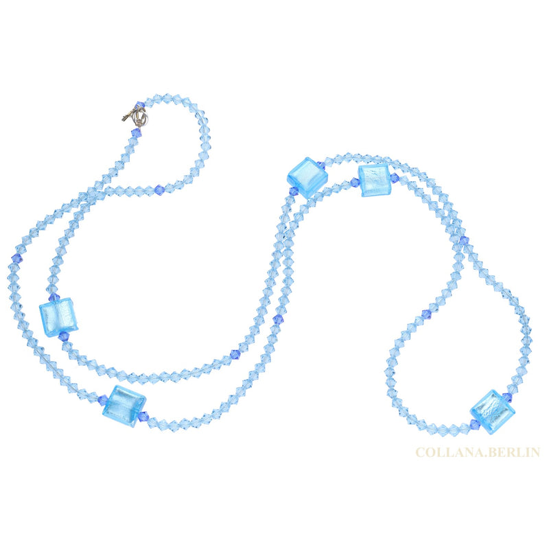 Kette aus aquamarinfarbigen Muranoperlen und Swarovskikristallen